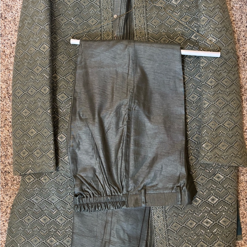 Sherwani - Picture 2 of 2